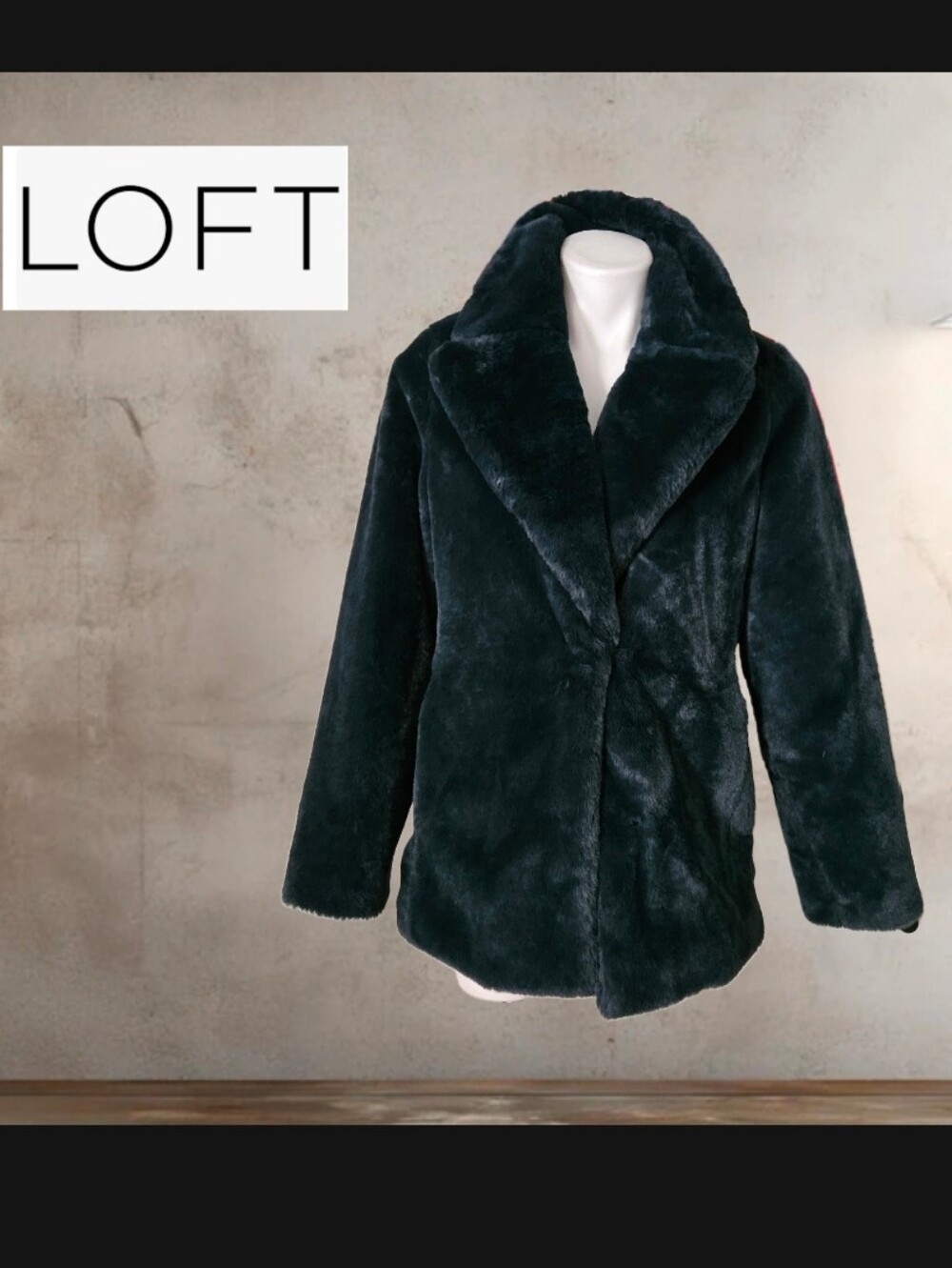 LOFT Women's Dark Green Faux Fur Coat XX